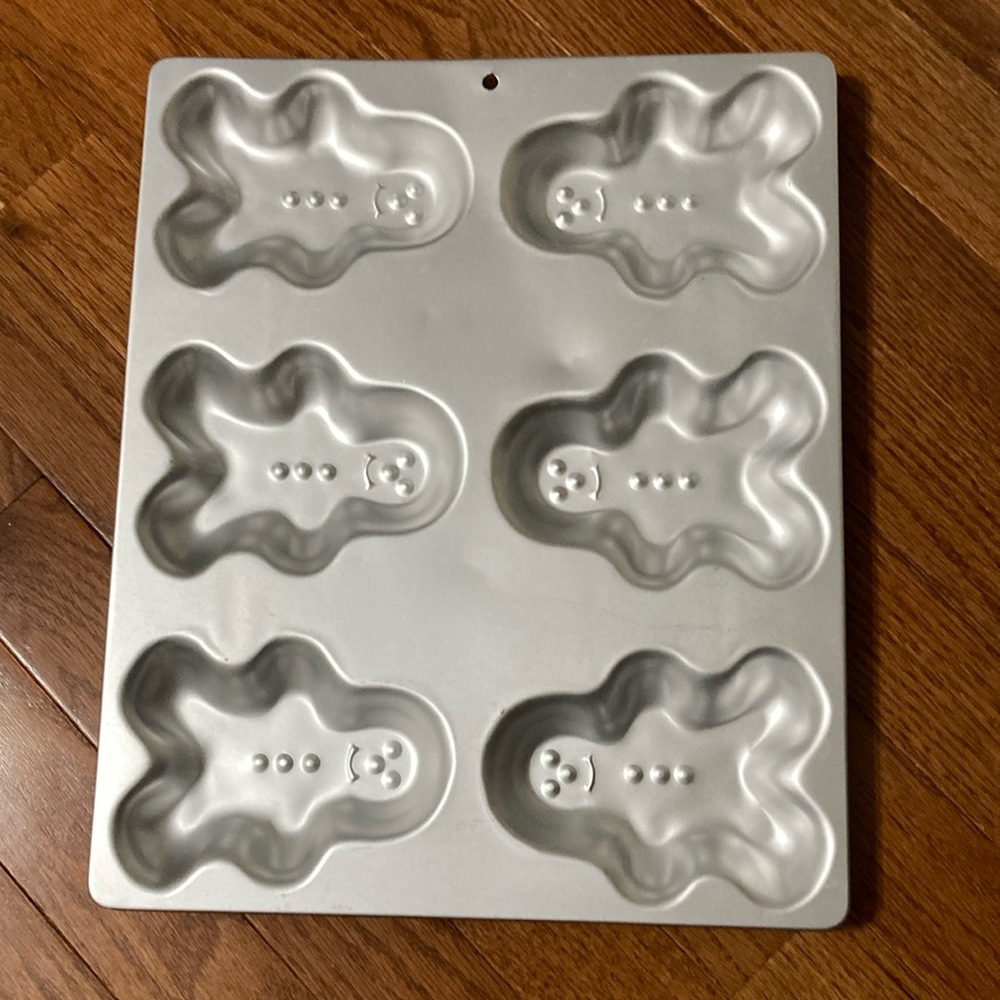 Wilton  - Vintage 1990 Aluminum GINGERBREAD BOY NOVELTY BAKING PAN